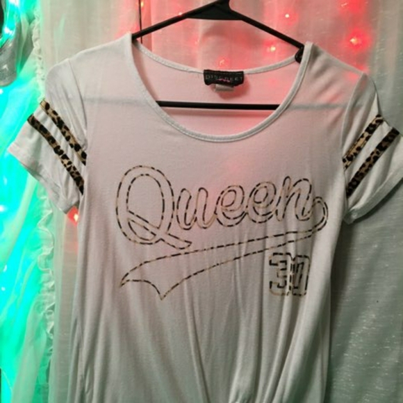 Faded seethru tee with a tie - Picture 8 of 8